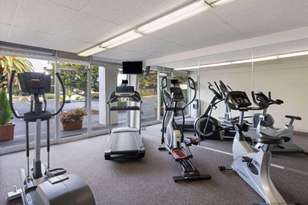 Travelodge by Wyndham Monterey Bay image 11