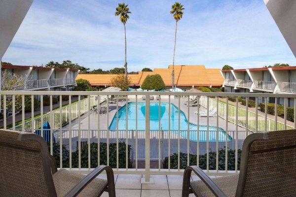 Travelodge by Wyndham Monterey Bay image 17