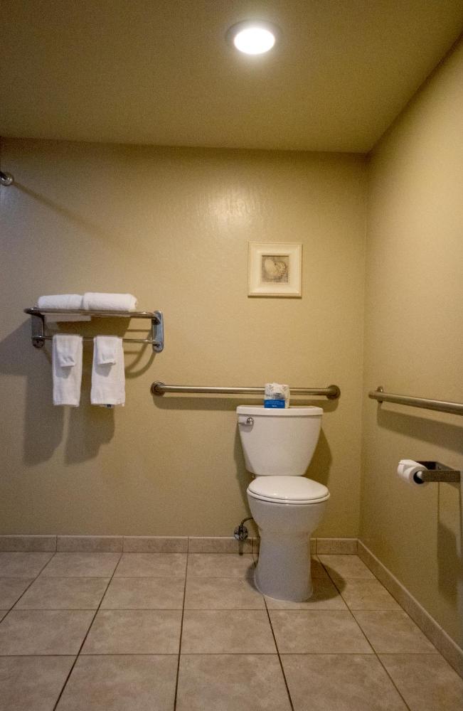 Room image 4