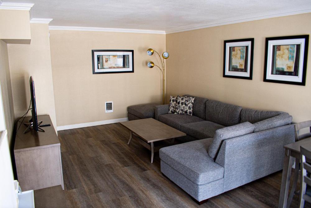 Room image 3